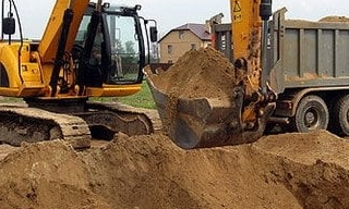 Выкопать яму экскаватором в Нижнекамске от 943 руб. - 2Землекопа-Нжм 