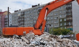 Вывоз строительного мусора с участка в Нижнекамске недорого от 1571 руб. | 2Землекопа-Нжм